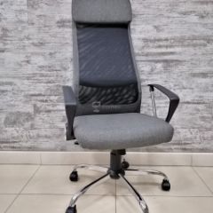 Кресло Barneo K-116 для персонала (серая ткань, черная сетка) в Салехарде - salekhard.mebel24.online | фото 1