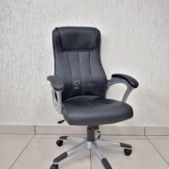 Кресло Barneo K-148 для руководителя (черная экокожа) в Салехарде - salekhard.mebel24.online | фото