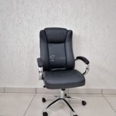 Кресло Barneo K-45 для руководителя (черная экокожа) в Салехарде - salekhard.mebel24.online | фото 1