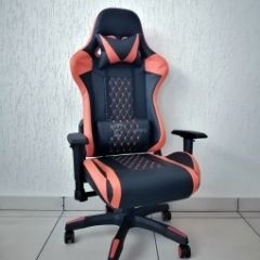 Кресло геймерское Barneo K-53 (черная экокожа оранжевые вставки) в Салехарде - salekhard.mebel24.online | фото