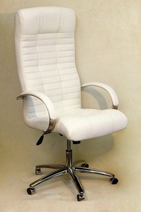 Кресло для руководителя Атлант КВ-02-131111-0402 в Салехарде - salekhard.mebel24.online | фото 3