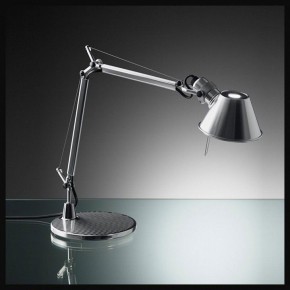 Настольная лампа офисная Artemide  A001300 в Салехарде - salekhard.mebel24.online | фото